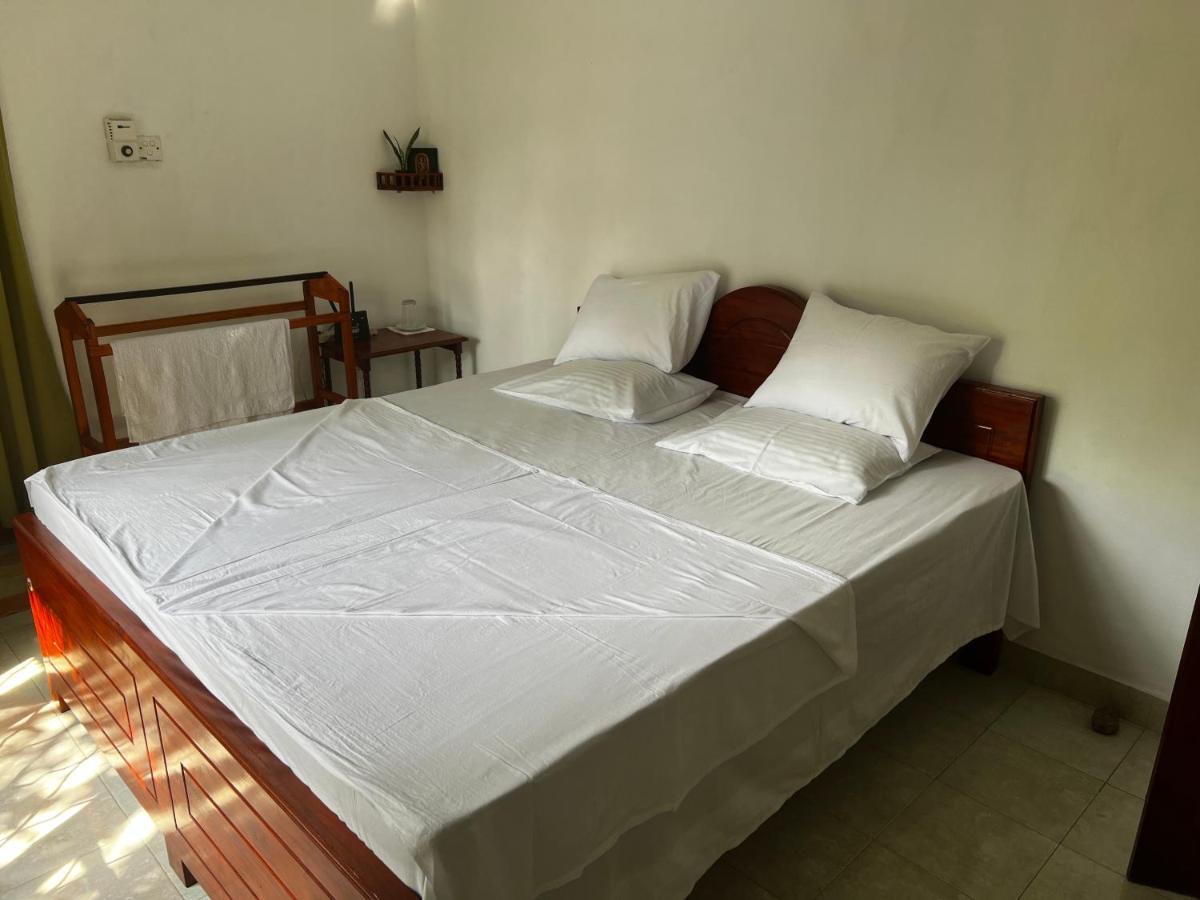 Summer Ridge - Homestay Ратнапура Екстериор снимка