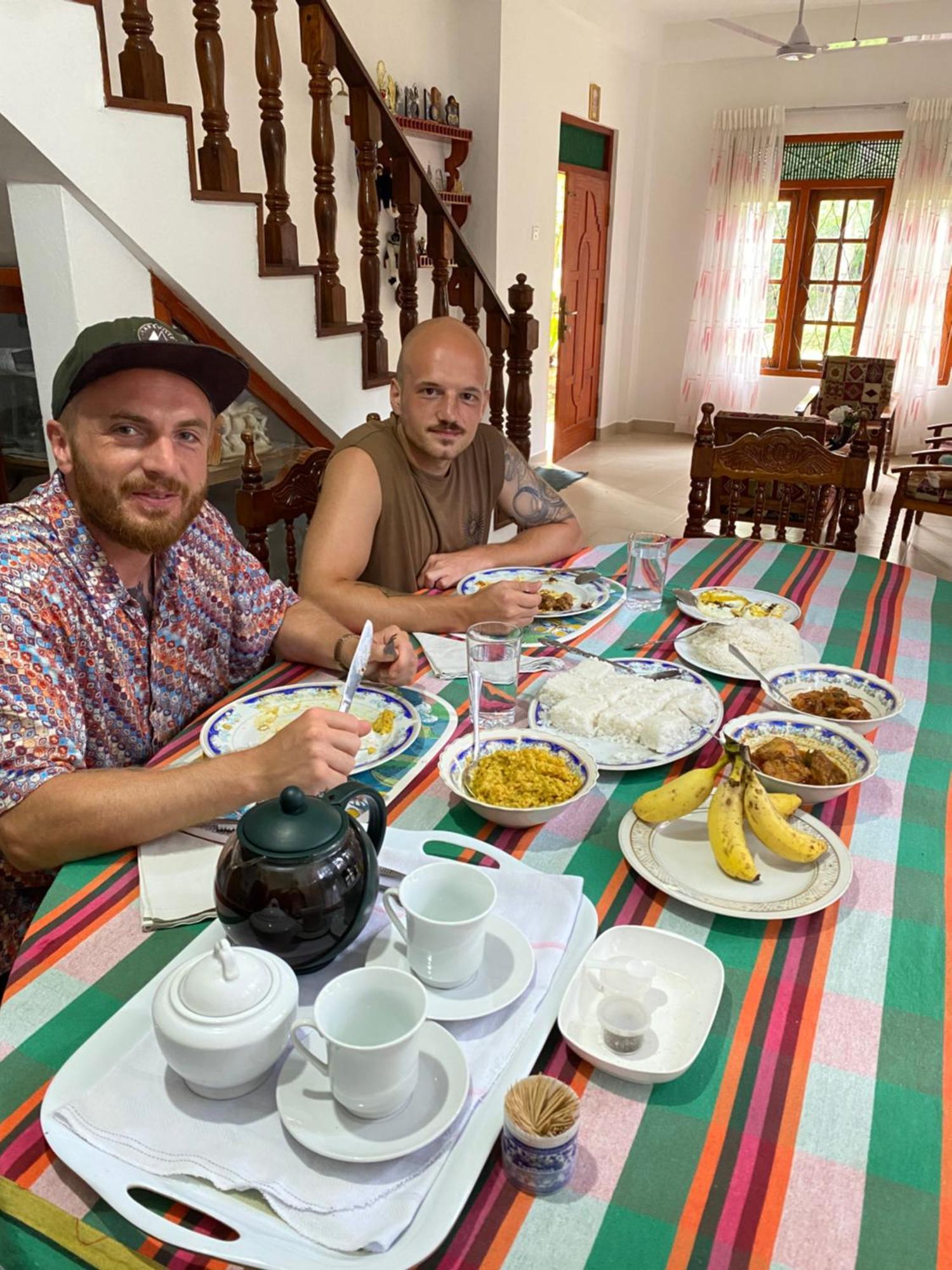 Summer Ridge - Homestay Ратнапура Екстериор снимка
